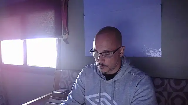 Marck 80 online show from November 14, 2025, 9:02 am