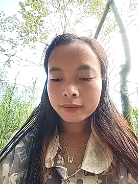 Snapshot of Yumi_08 chatting on November 16, 2025, 1:54 am Yumi 08 online show from November 16, 2025, 1:54 am