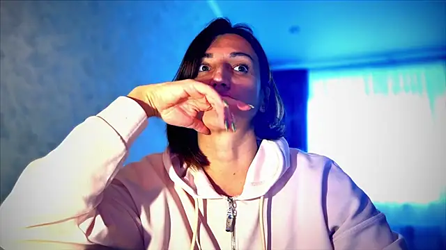 Elizarosse online show from November 14, 2025, 11:14 am