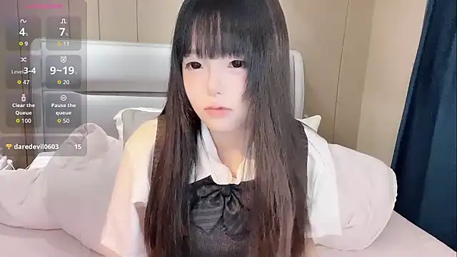 Victoria-6688- online show from November 15, 2025, 2:54 pm