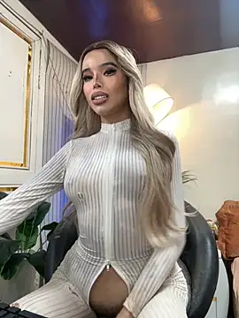  SandraHornball  online show from November 30, 2025, 2:56 am