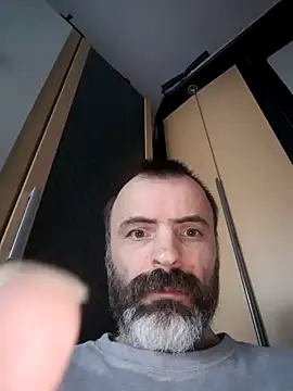 Snapshot of Artur50 chatting on November 17, 2025, 3:27 pm Artur50 online show from November 17, 2025, 3:27 pm