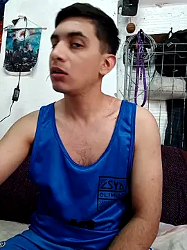 sweetmilker online show from November 16, 2025, 2:44 pm