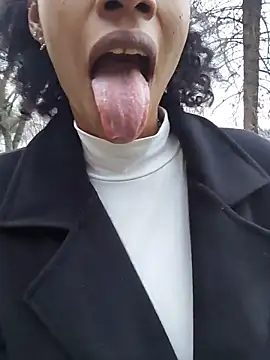 chanell95 online show from December 22, 2025, 3:23 pm