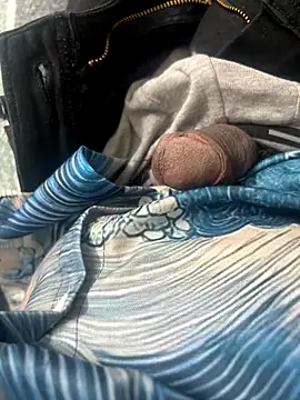 Snapshot of blackestdicker chatting on November 14, 2025, 3:05 pm blackestdicker online show from November 14, 2025, 3:05 pm