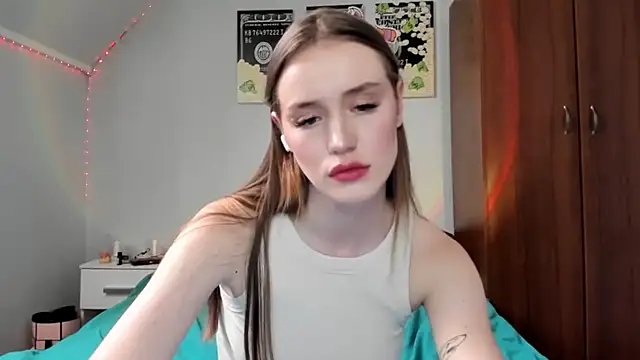 tinyglow online show from February 17, 2026, 5:43 pm