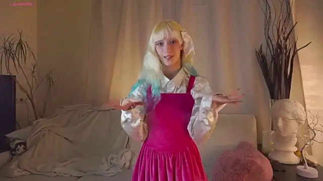 BeverlyWahoske online show from November 14, 2025, 9:07 pm