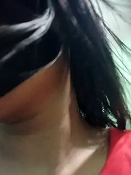 Disha Nur0 online show from April 15, 2026, 11:05 pm