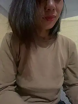 Snapshot of Trangbabylove chatting on July 19, 2026, 11:56 pm Trangbabylove online show from July 19, 2026, 11:56 pm