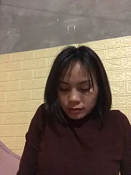 Trangbabylove online show from March 3, 2026, 2:35 pm