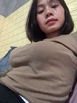 Trangbabylove online show from April 9, 2026, 6:30 am