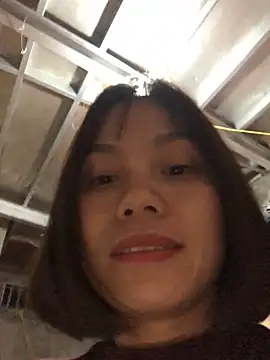 Trangbabylove online show from March 12, 2026, 5:28 pm