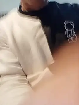 platone09 online show from November 24, 2025, 8:53 pm