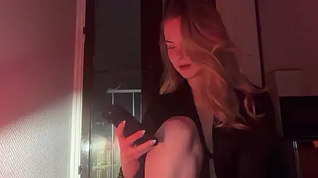 Snapshot of Josefinswe chatting on January 13, 2026, 8:02 pm Josefinswe online show from January 13, 2026, 8:02 pm