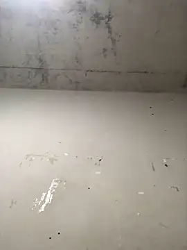  - -menina  veneno - - online show from November 21, 2025, 12:31 am