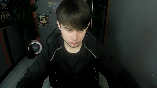 Snapshot of AlejandroEllias chatting on February 22, 2026, 8:28 am AlejandroEllias online show from February 22, 2026, 8:28 am