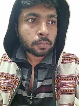 syndyc1 online show from December 17, 2025, 4:12 pm