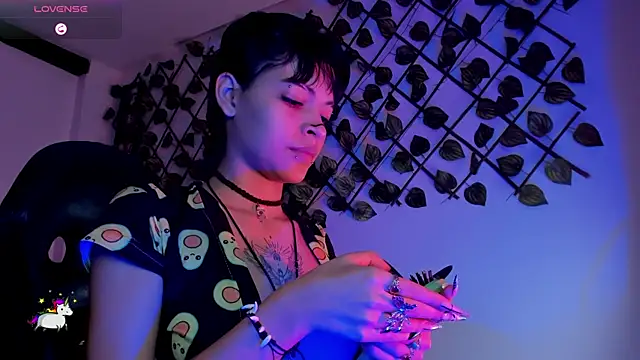 Anny Kiitty online show from June 3, 2026, 3:40 am