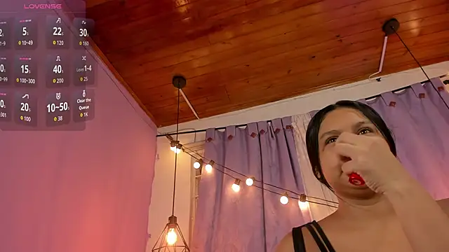 paula desire online show from November 30, 2025, 7:58 pm