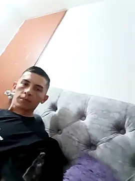 Snapshot of Allyson_Lust chatting on November 16, 2025, 2:16 am Allyson Lust online show from November 16, 2025, 2:16 am