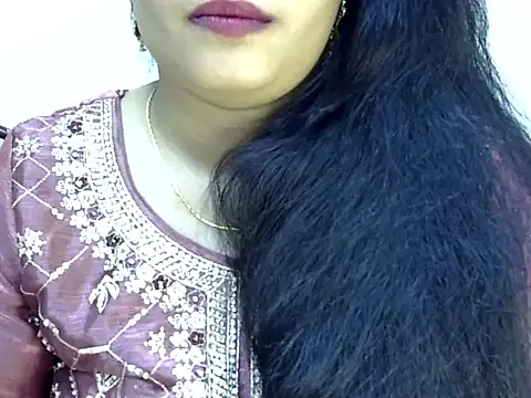 Snapshot of Muskan_Jha chatting on May 8, 2026, 2:43 pm Muskan Jha online show from May 8, 2026, 2:43 pm
