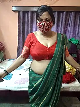 Cute-richa1 online show from January 14, 2026, 8:51 am