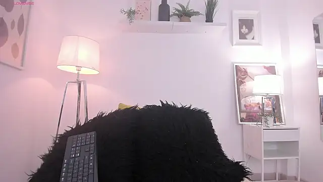 Miluu dh online show from November 29, 2025, 12:38 pm