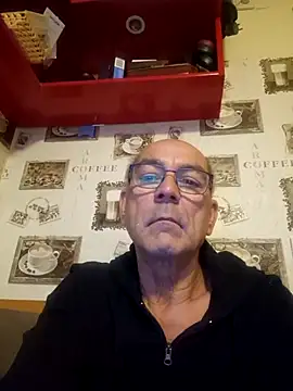 raini14770 online show from November 23, 2025, 6:23 am