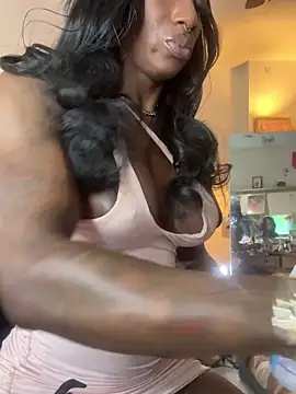 Motherbigbus online show from March 19, 2026, 3:17 am