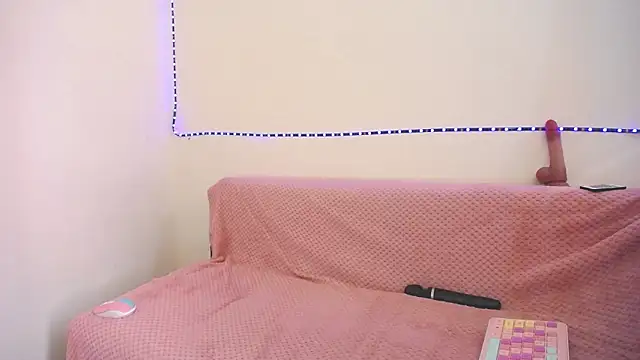 Kellybblue online show from January 9, 2026, 8:27 pm