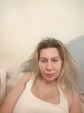 NaughtyClaudia  online show from February 16, 2026, 8:02 am