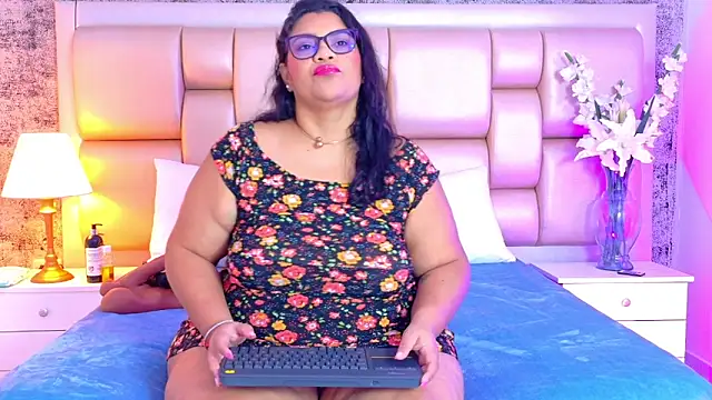 Snapshot of SelennaCooper chatting on February 20, 2026, 11:56 am SelennaCooper online show from February 20, 2026, 11:56 am