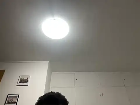 Doudou9371 online show from November 28, 2025, 6:46 am