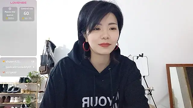 adele8731 online show from November 27, 2025, 2:50 pm