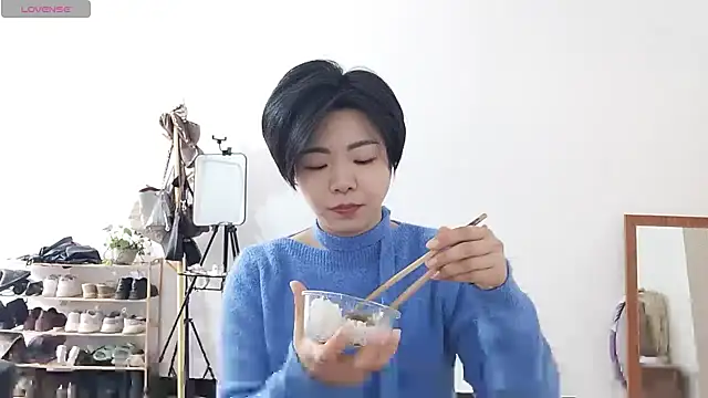 adele8731 online show from December 22, 2025, 3:17 am