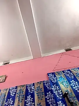 Snapshot of Heaven-2- chatting on November 18, 2025, 4:49 am Heaven-2- online show from November 18, 2025, 4:49 am