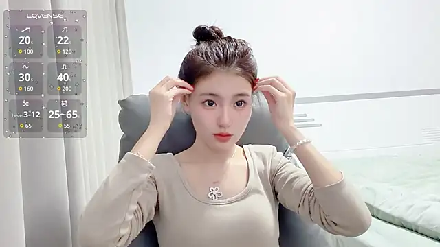 Snapshot of H-2005 chatting on February 7, 2026, 12:57 pm H-2005 online show from February 7, 2026, 12:57 pm