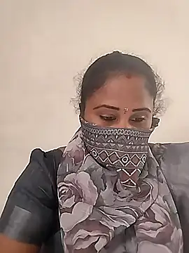 Snapshot of Tamil_devagi chatting on November 18, 2025, 8:28 am Tamil devagi online show from November 18, 2025, 8:28 am