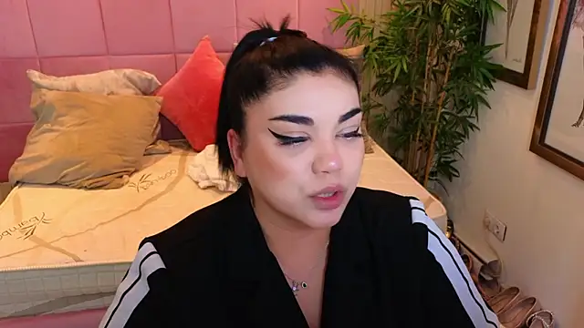 SpicyCarlaXX online show from March 25, 2026, 7:35 pm