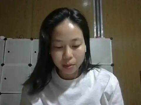 Snapshot of Cat-meow chatting on May 13, 2026, 2:57 pm Cat-meow online show from May 13, 2026, 2:57 pm