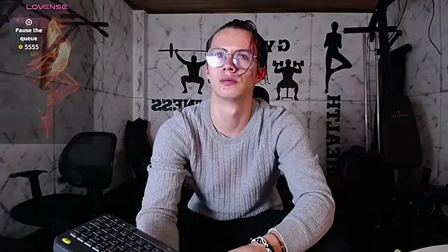 Brandon starkk online show from April 18, 2026, 3:42 am