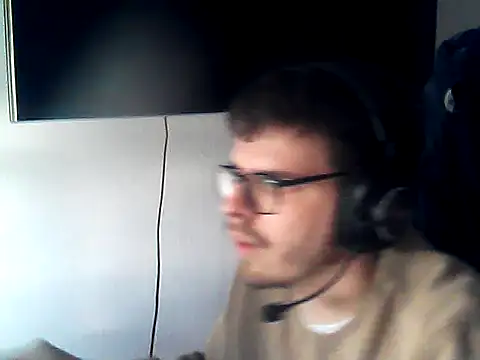 Snapshot of DesertedMonoxide chatting on March 25, 2026, 4:06 pm DesertedMonoxide online show from March 25, 2026, 4:06 pm