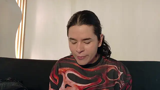 Snapshot of Angel-umbra chatting on February 9, 2026, 8:40 pm Angel-umbra online show from February 9, 2026, 8:40 pm