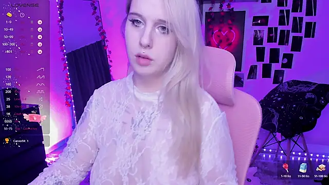 Snapshot of IngannaMorte18 chatting on November 17, 2025, 6:12 pm IngannaMorte18 online show from November 17, 2025, 6:12 pm