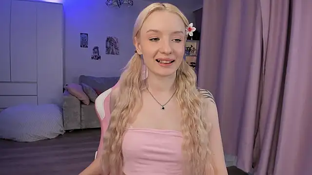 Tiffany Paw online show from February 7, 2026, 3:25 am