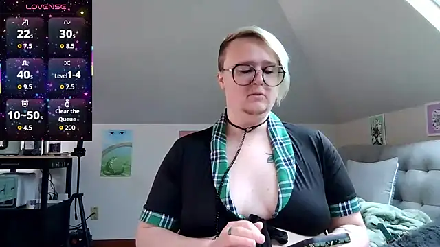 queerlyjaz online show from May 2, 2026, 6:02 pm