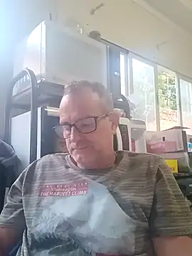 nard53 online show from December 18, 2025, 9:03 am