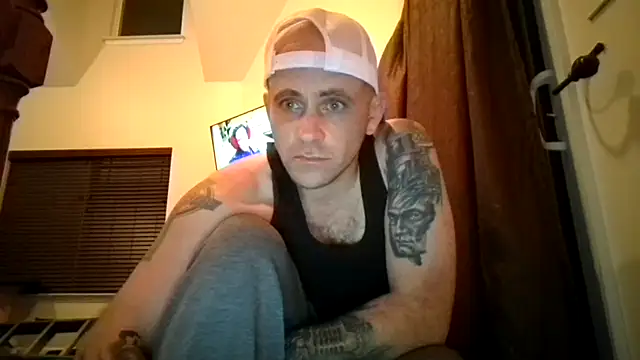 HungDave420 online show from November 18, 2025, 8:06 am