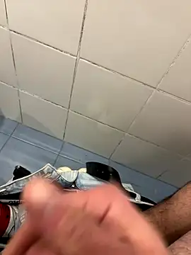 Snapshot of marc8876 chatting on January 6, 2026, 10:03 pm marc8876 online show from January 6, 2026, 10:03 pm