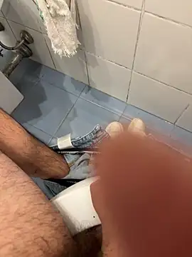 Snapshot of marc8876 chatting on November 22, 2025, 10:08 pm marc8876 online show from November 22, 2025, 10:08 pm